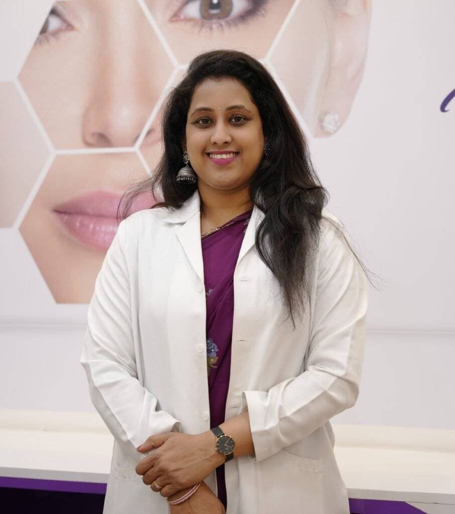 Dr. Anusha Jakkampudi administering clinical skin treatment to patient